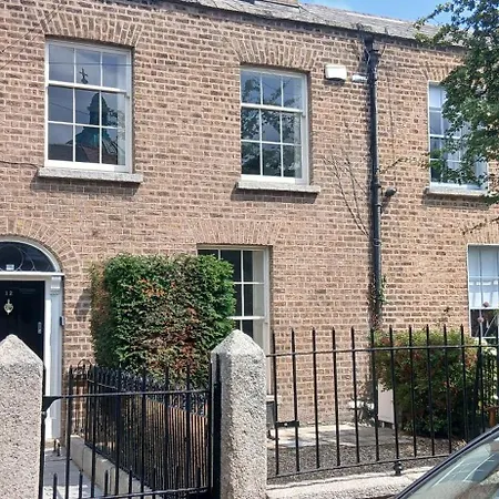 Elegant 4bdr 4ba Luxury Heart Of Rathmines Casa vacanze